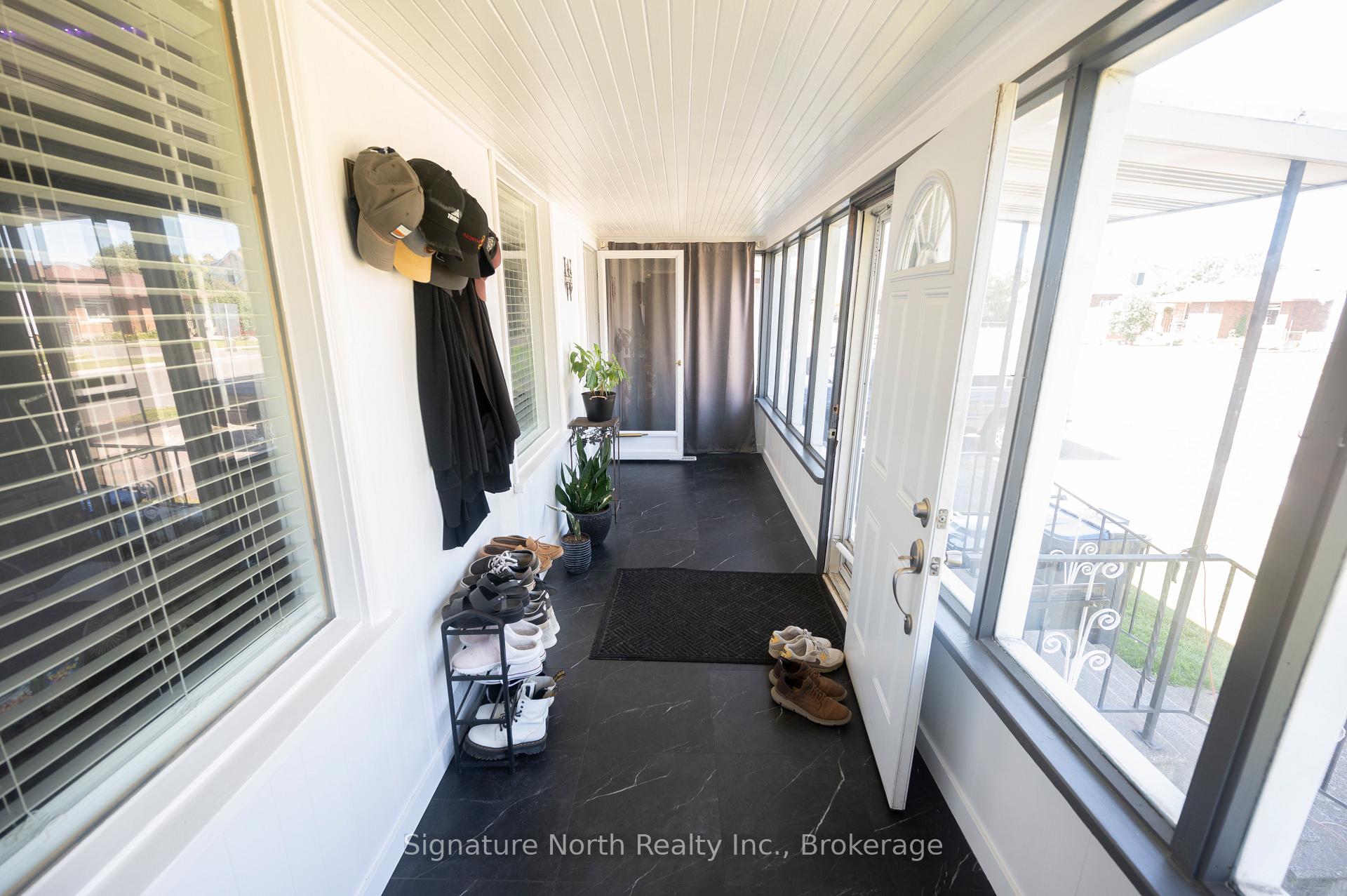 Photo 3 of 184 Mary Street E, Thunder Bay, Westfort — HOMEH