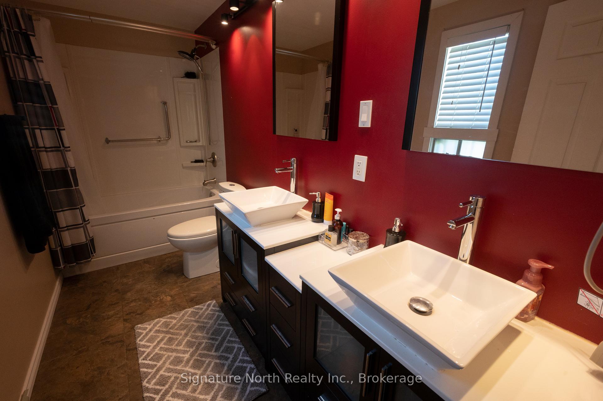 Photo 16 of 184 Mary Street E, Thunder Bay, Westfort — HOMEH