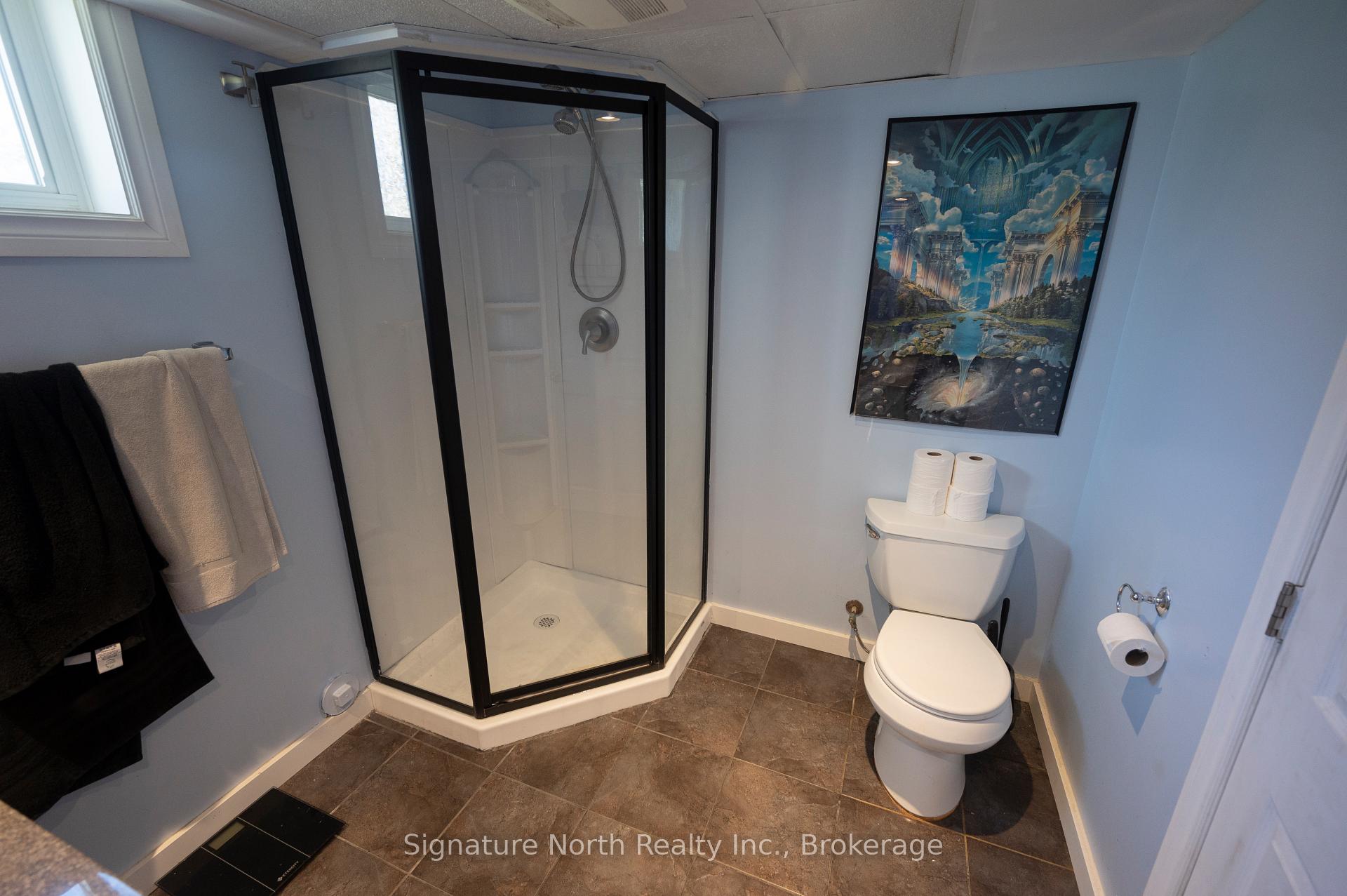 Photo 26 of 184 Mary Street E, Thunder Bay, Westfort — HOMEH