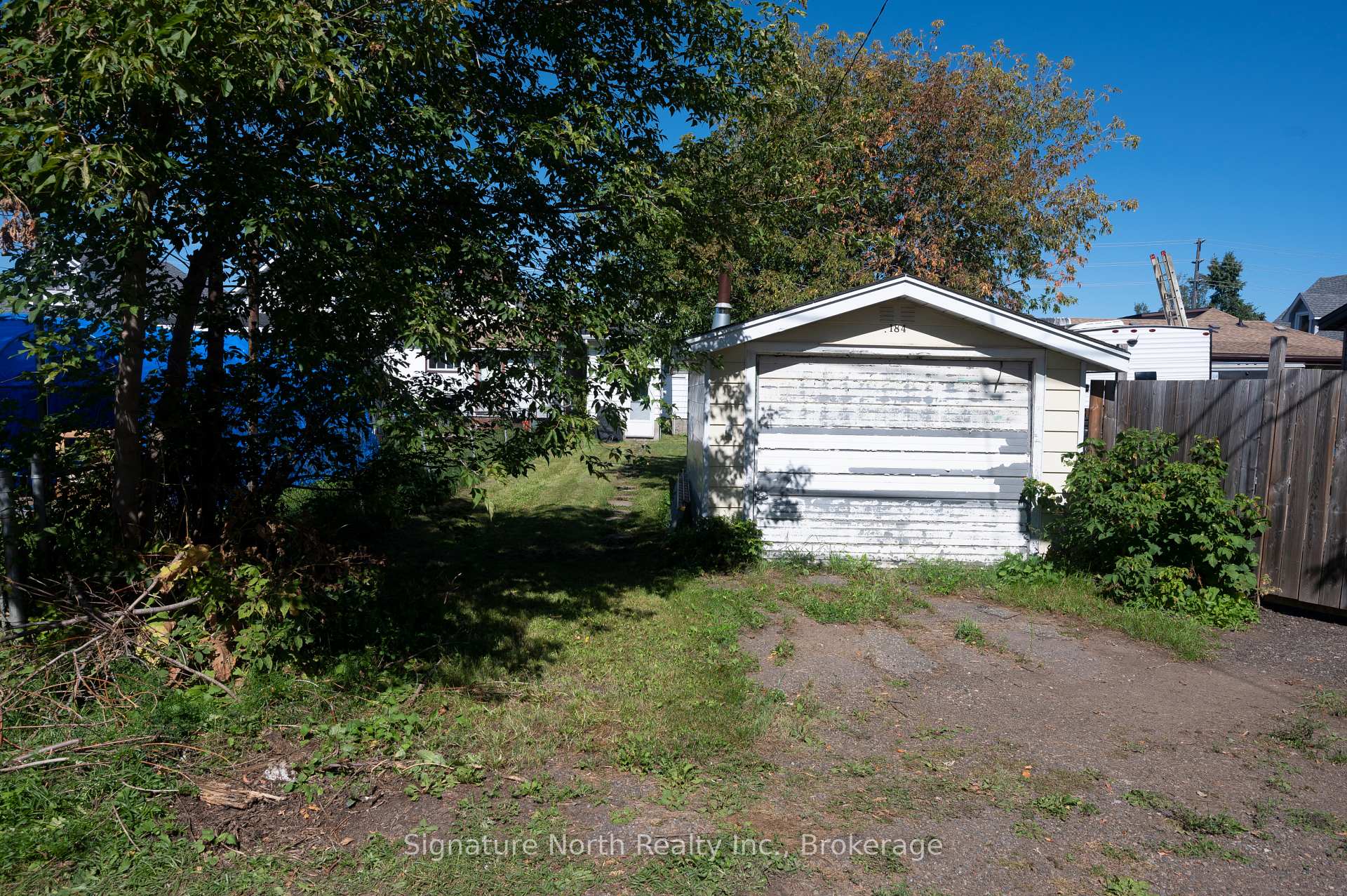 Photo 31 of 184 Mary Street E, Thunder Bay, Westfort — HOMEH