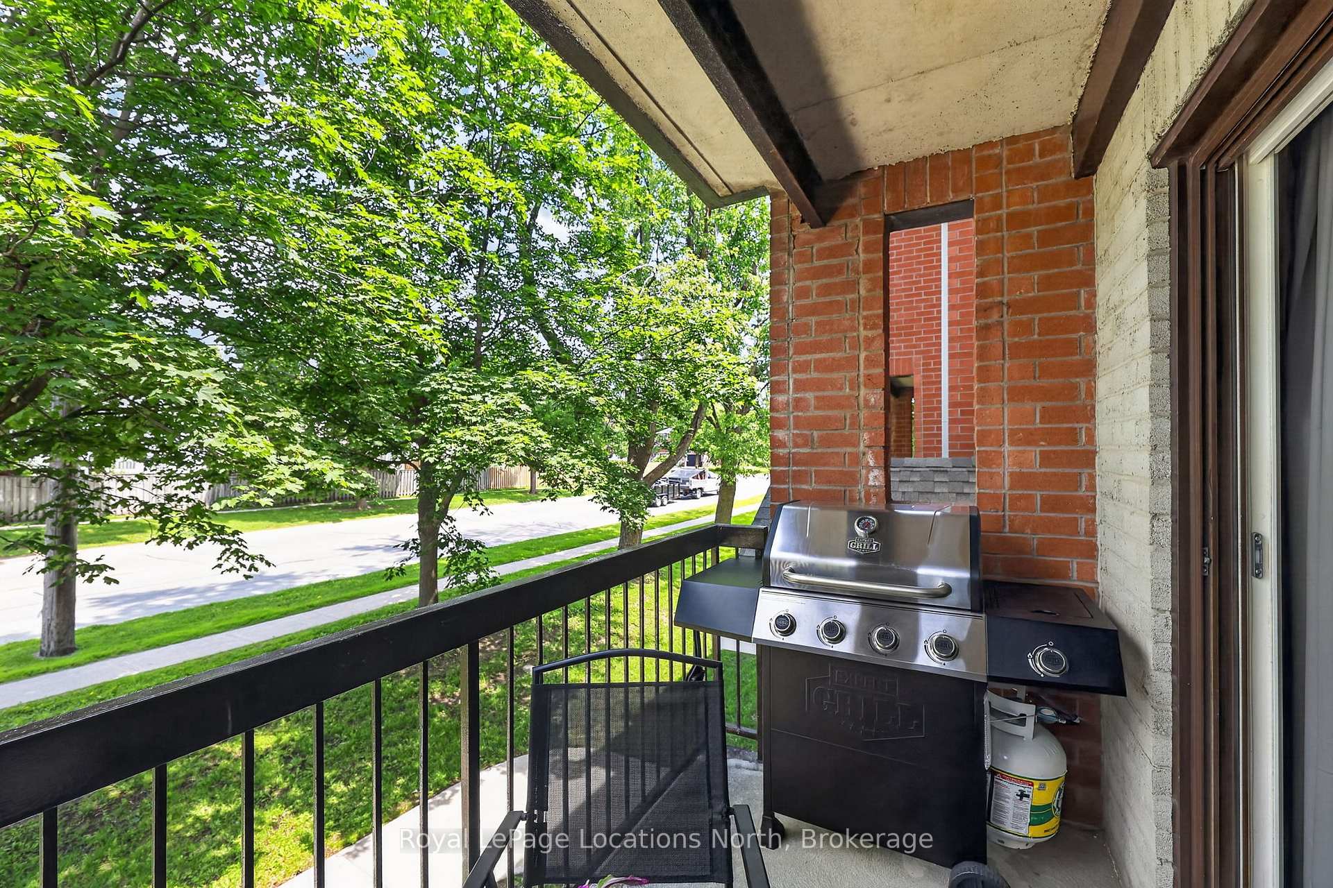 Photo 22 of Unit D7, 163 Edgehill Drive, Barrie, Letitia Heights — HOMEH