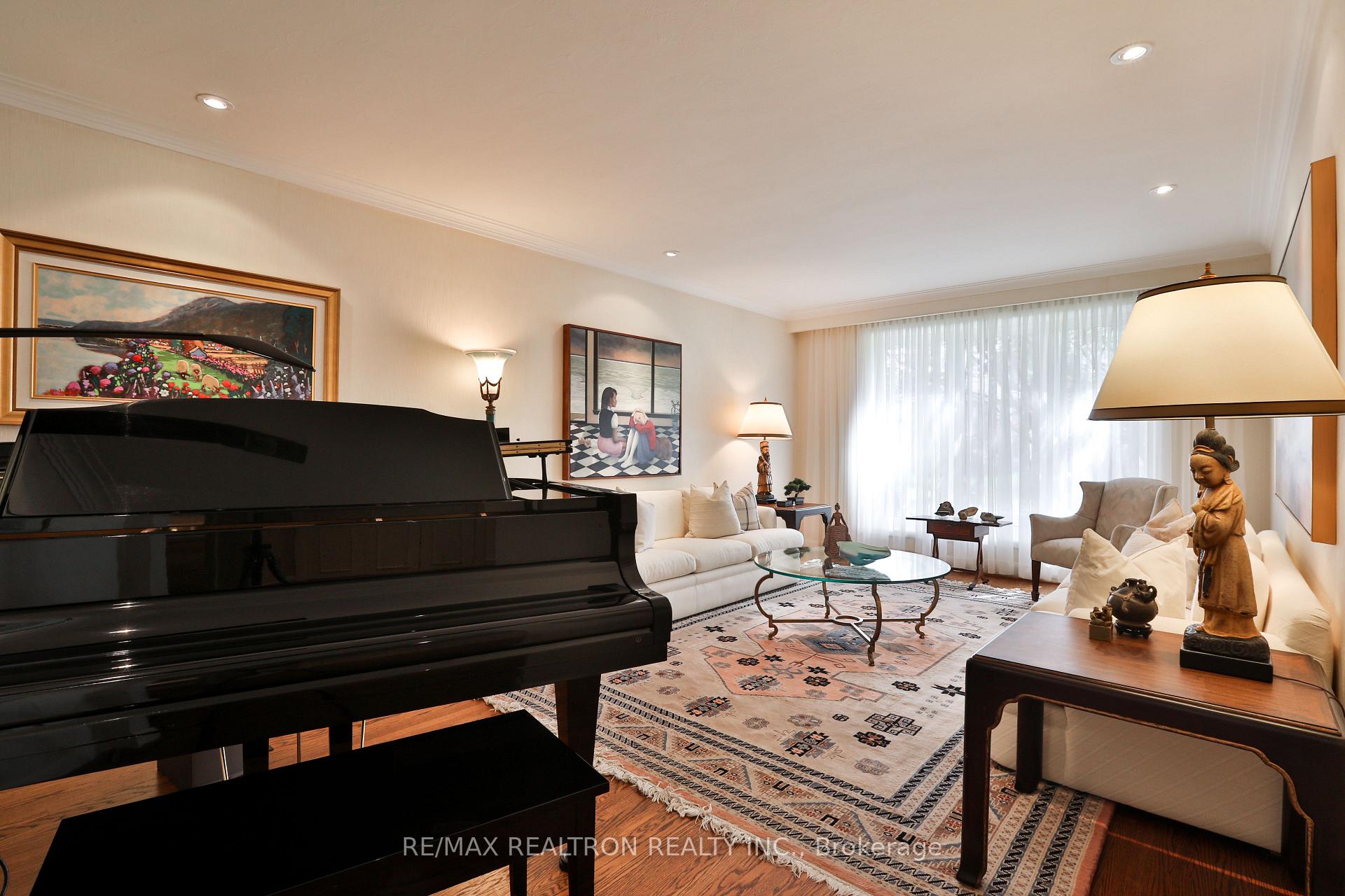 Photo 2 of 706 Briar Hill Avenue, Toronto, Forest Hill North — HOMEH