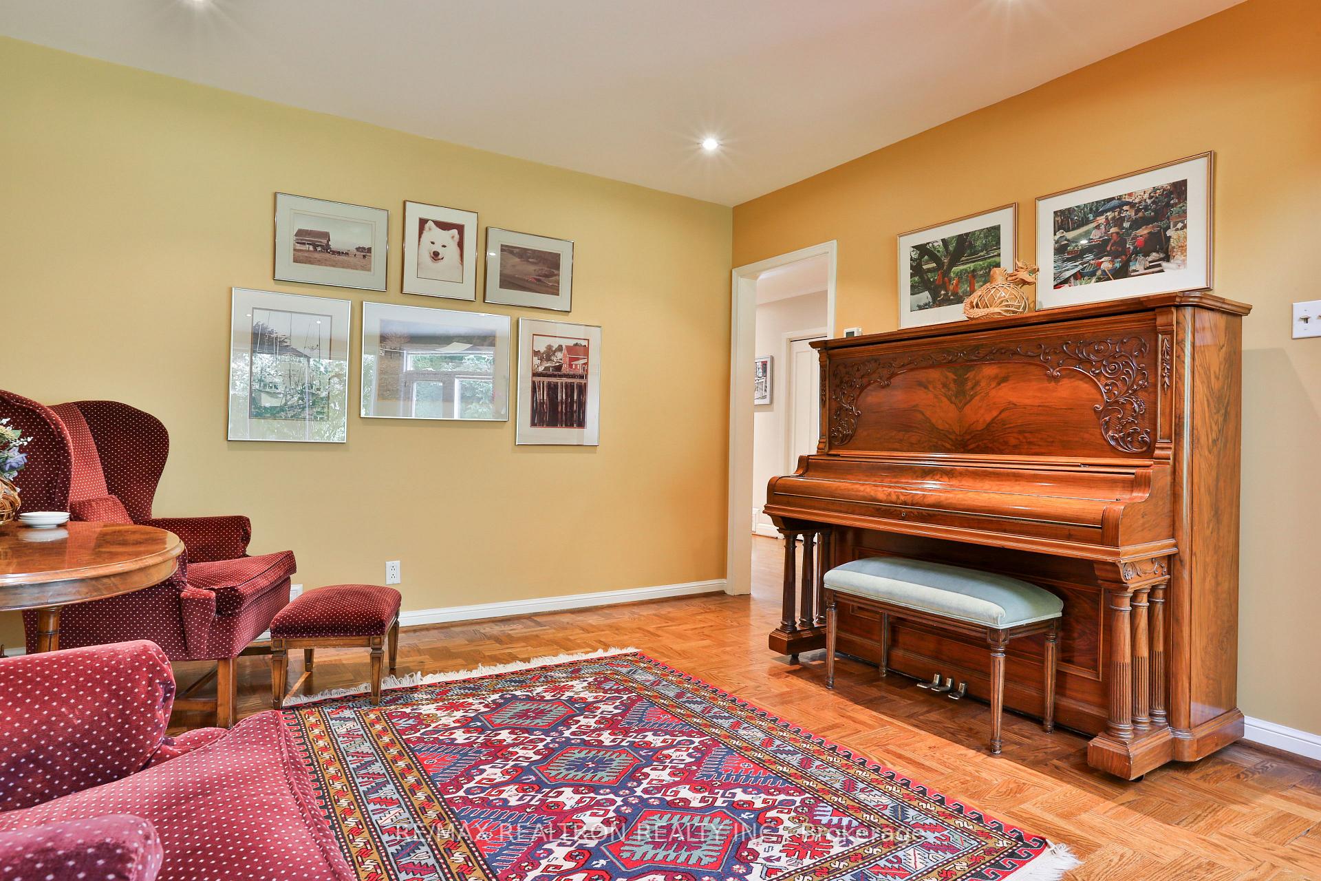 Photo 8 of 706 Briar Hill Avenue, Toronto, Forest Hill North — HOMEH