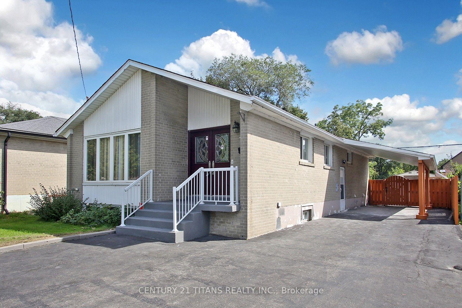 Photo 3 of 31 Monterrey Drive, Etobicoke, Thistletown-Beaumonde Heights — HOMEH
