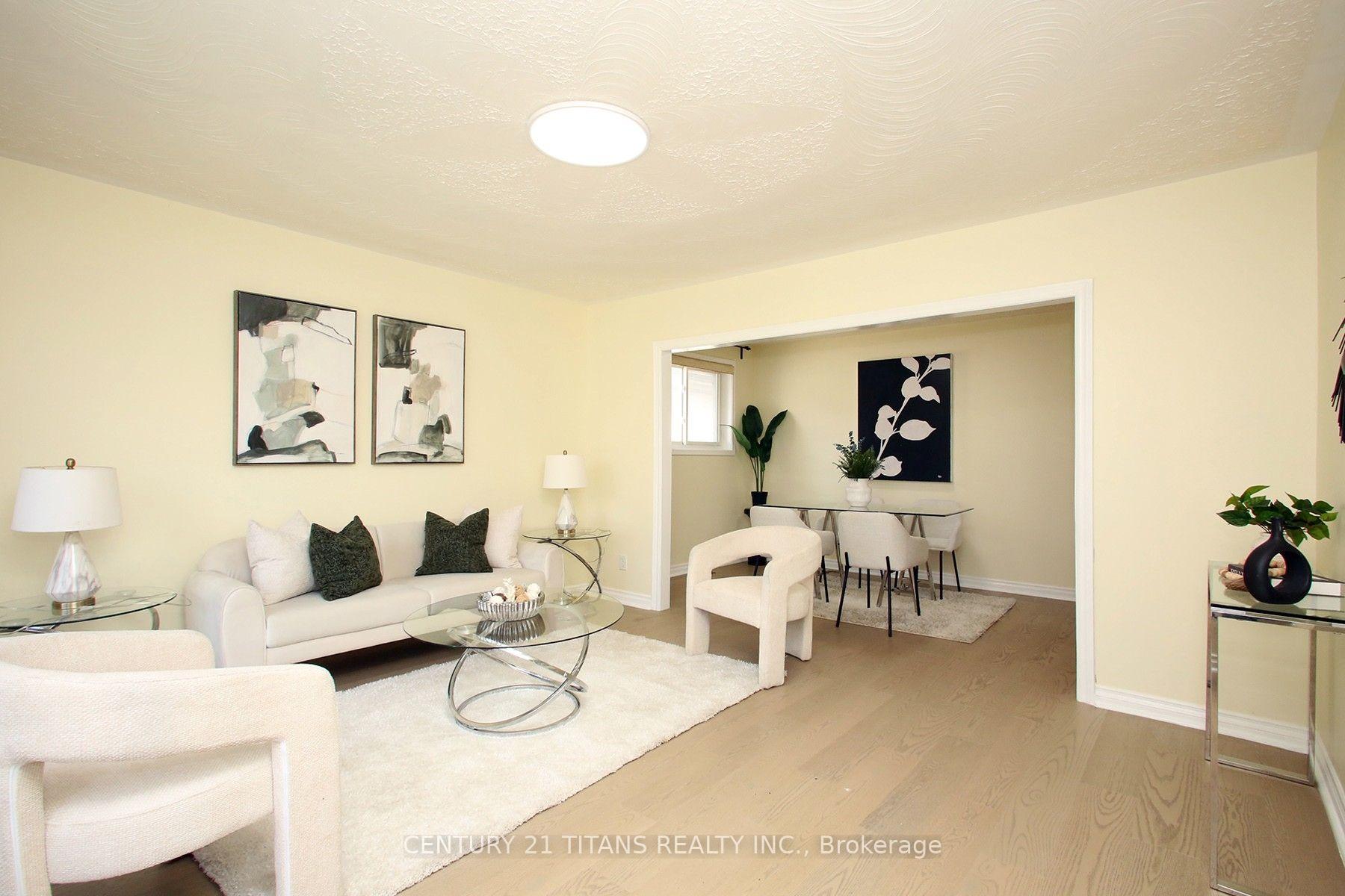Photo 8 of 31 Monterrey Drive, Etobicoke, Thistletown-Beaumonde Heights — HOMEH