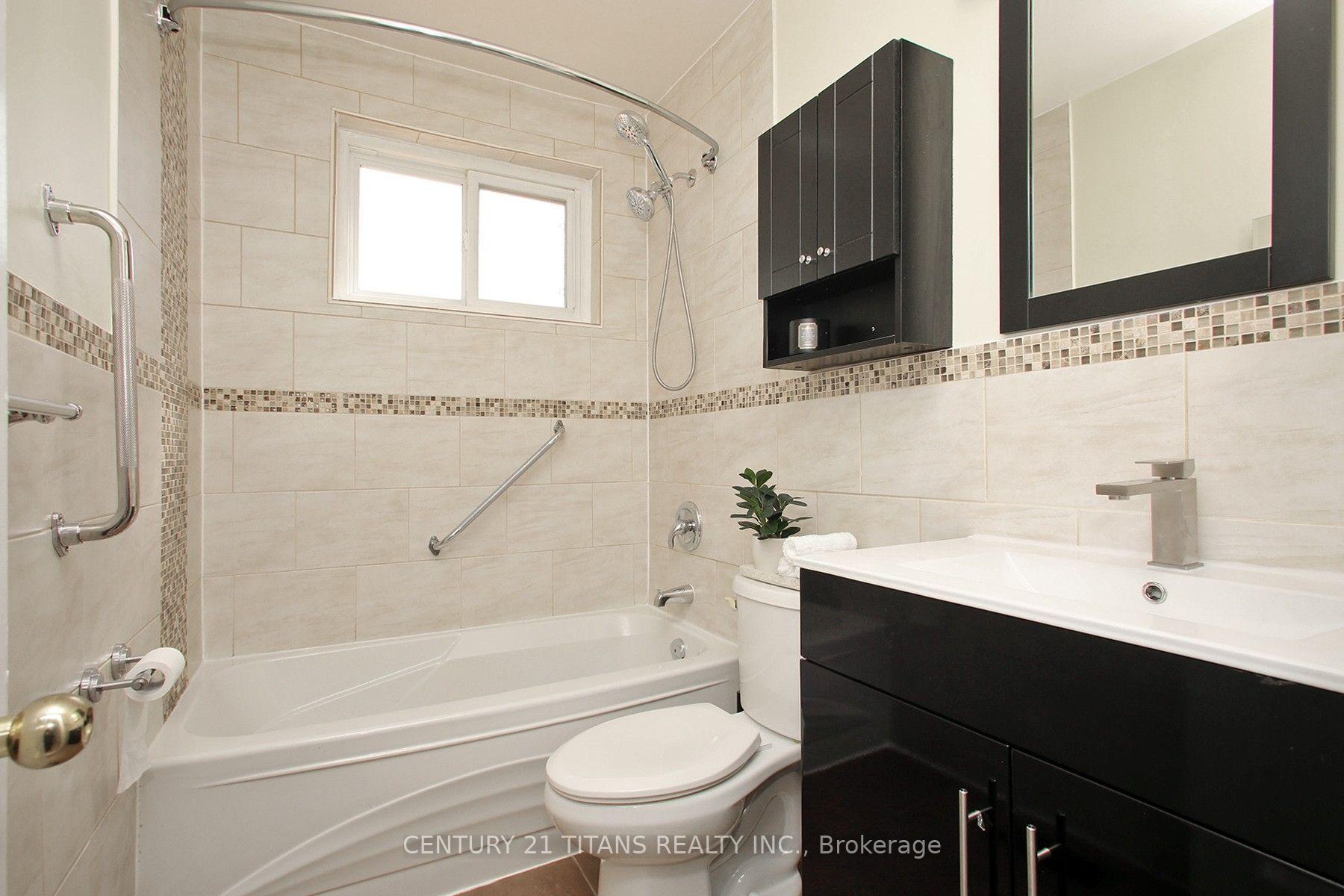 Photo 22 of 31 Monterrey Drive, Etobicoke, Thistletown-Beaumonde Heights — HOMEH