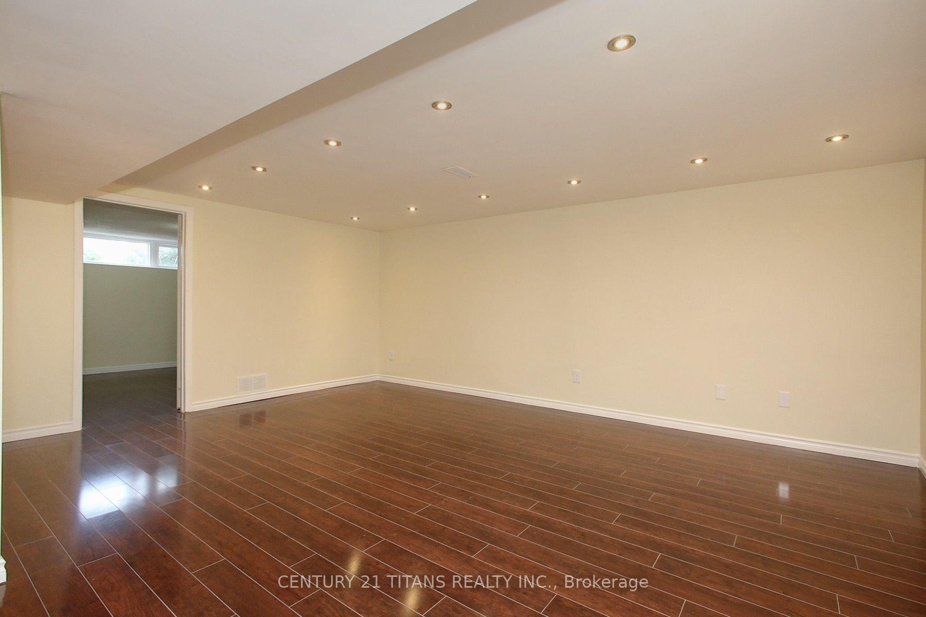 Photo 26 of 31 Monterrey Drive, Etobicoke, Thistletown-Beaumonde Heights — HOMEH