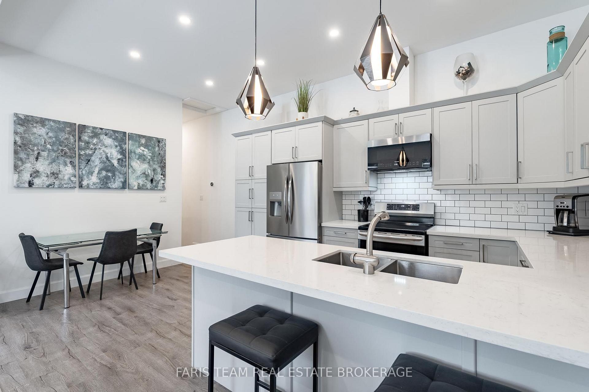 Photo 94 of 223A Hickory Lane, Barrie, Bayshore — HOMEH