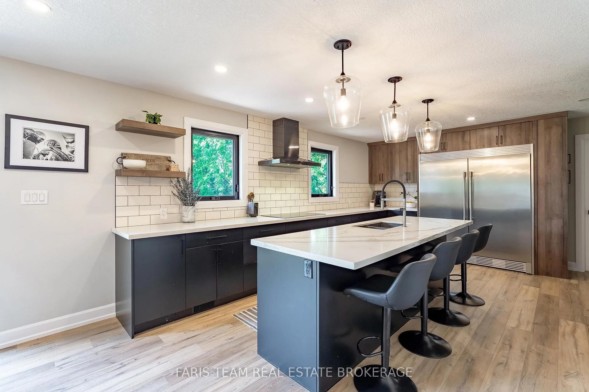 Photo 17 of 223A Hickory Lane, Barrie, Bayshore — HOMEH