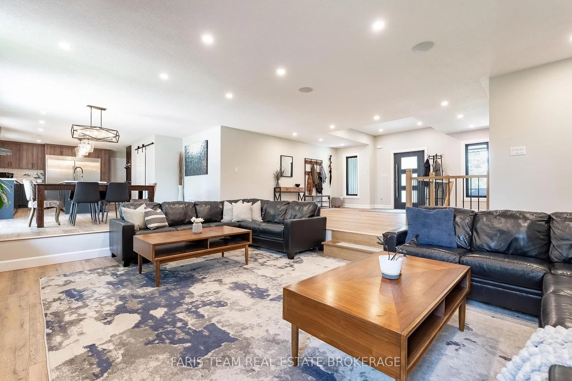 Photo 42 of 223A Hickory Lane, Barrie, Bayshore — HOMEH