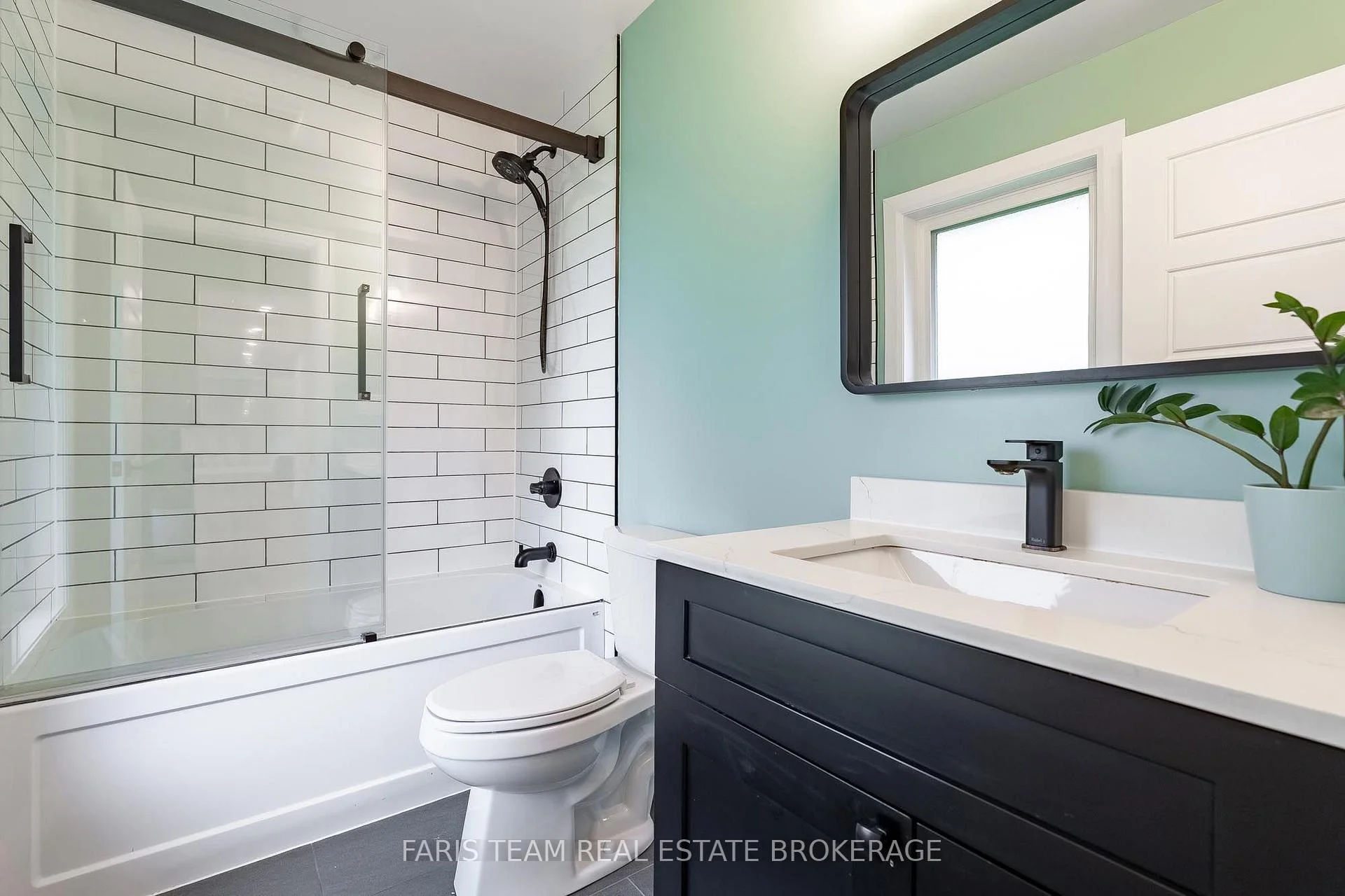 Photo 66 of 223A Hickory Lane, Barrie, Bayshore — HOMEH