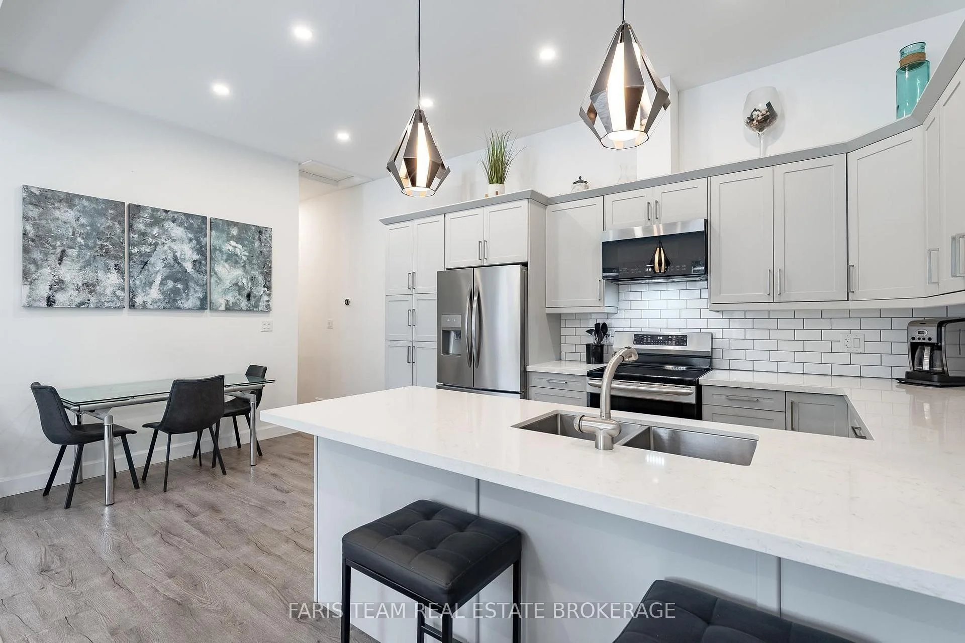 Photo 96 of 223A Hickory Lane, Barrie, Bayshore — HOMEH
