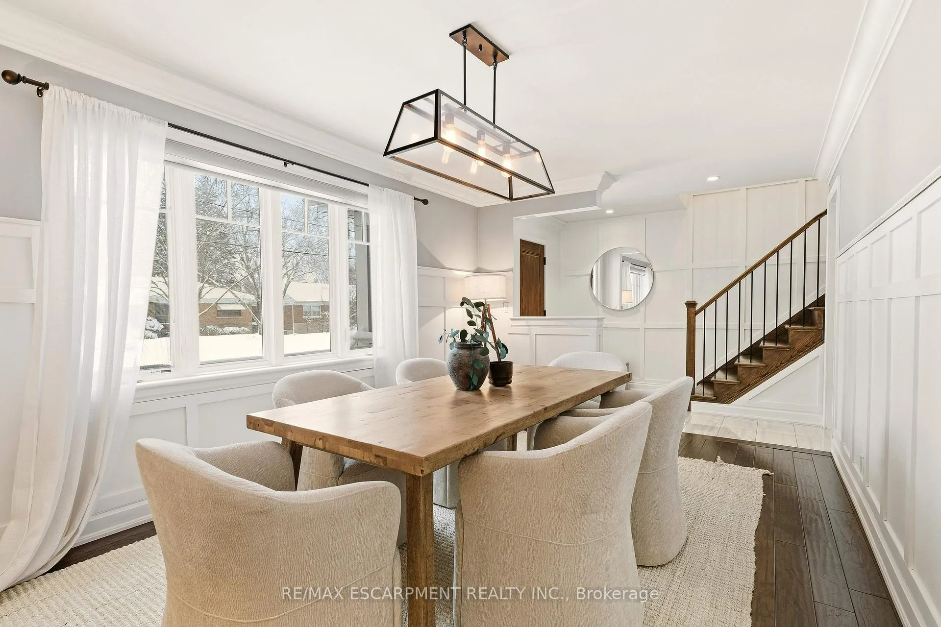 Photo 4 of 640 George Street, Burlington, Brant — HOMEH