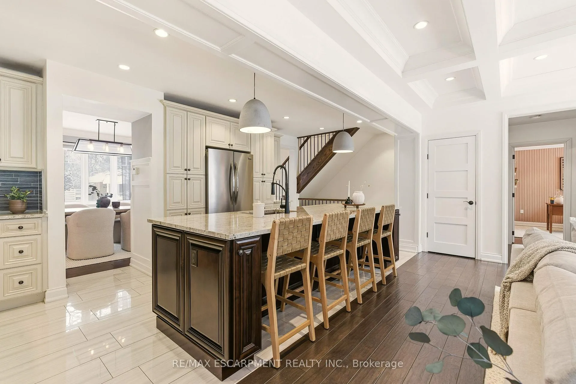 Photo 6 of 640 George Street, Burlington, Brant — HOMEH
