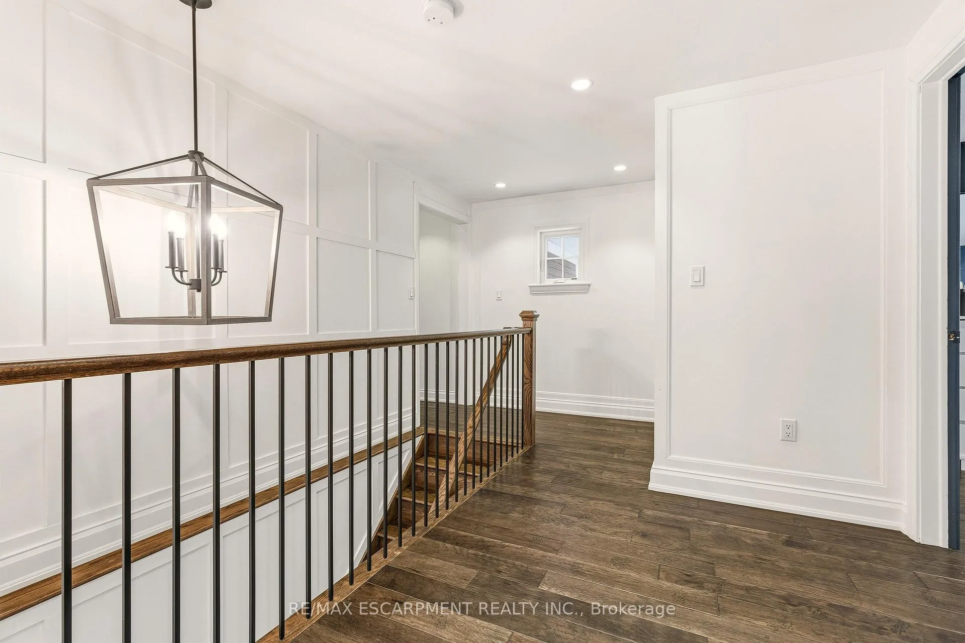 Photo 13 of 640 George Street, Burlington, Brant — HOMEH