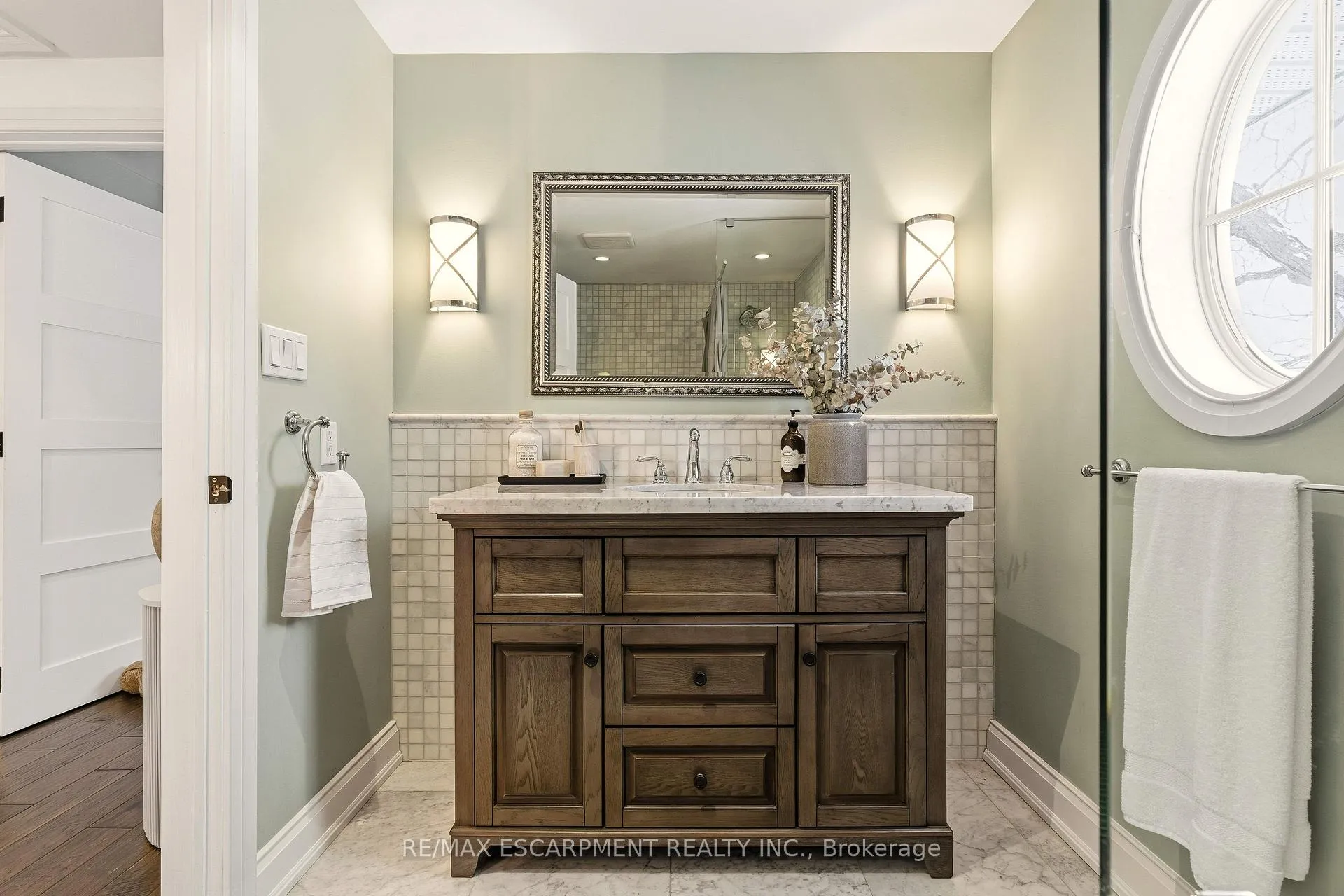 Photo 28 of 640 George Street, Burlington, Brant — HOMEH