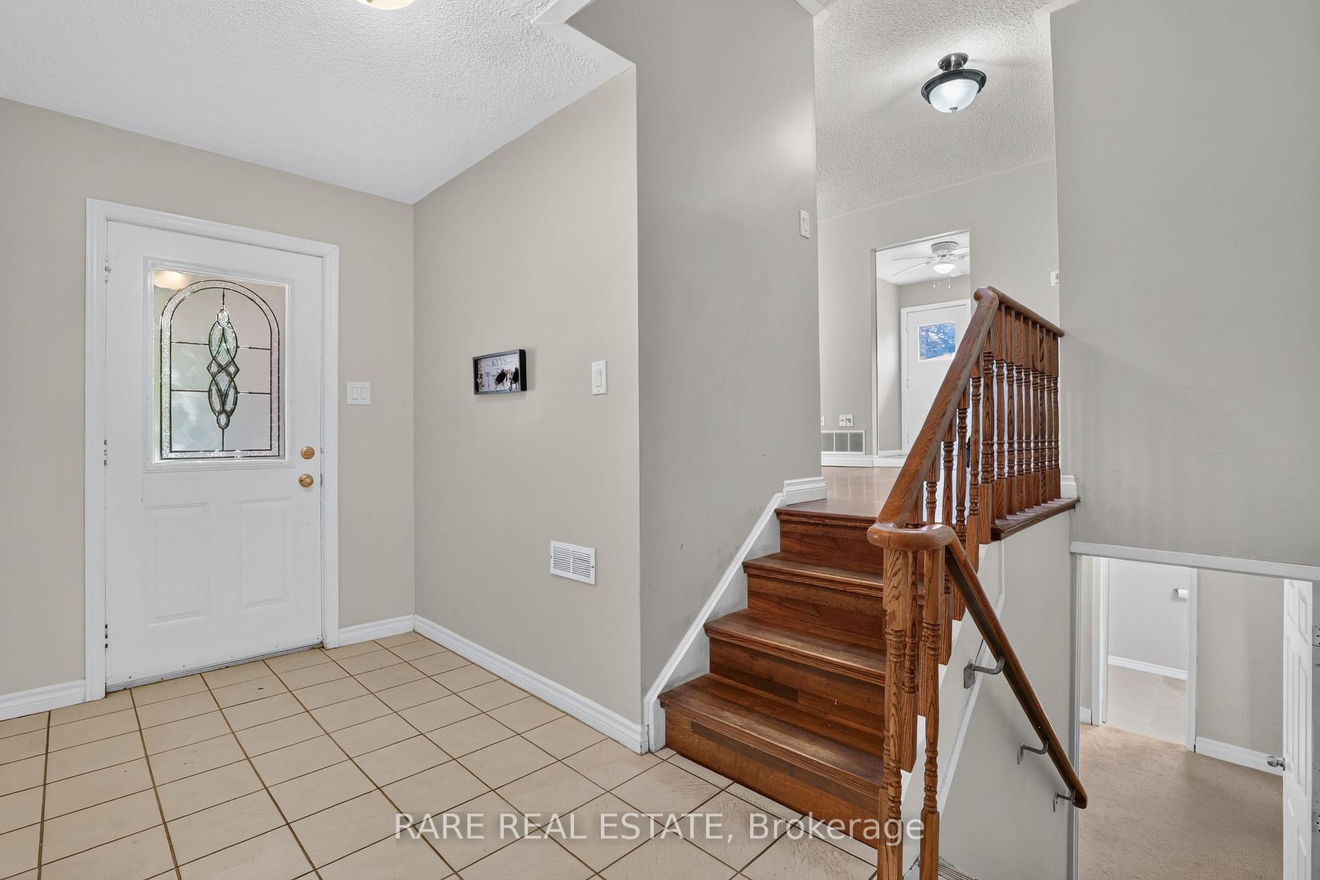 Photo 5 of 38 Lay Street, Barrie, Wellington — HOMEH