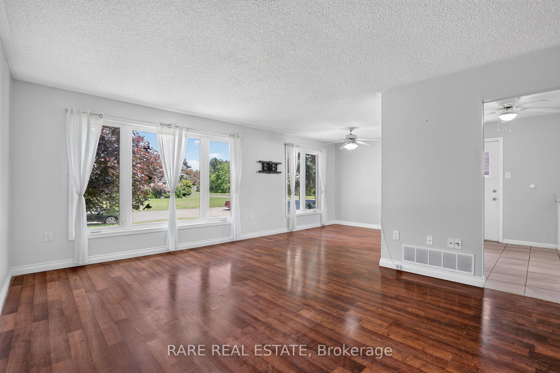 Photo 8 of 38 Lay Street, Barrie, Wellington — HOMEH
