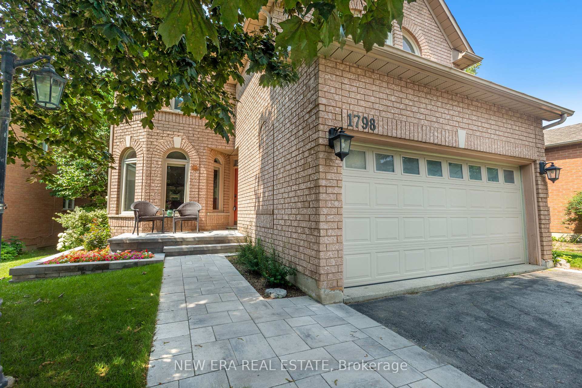 Photo 3 of 1798 Autumn Crescent, Pickering, Amberlea — HOMEH