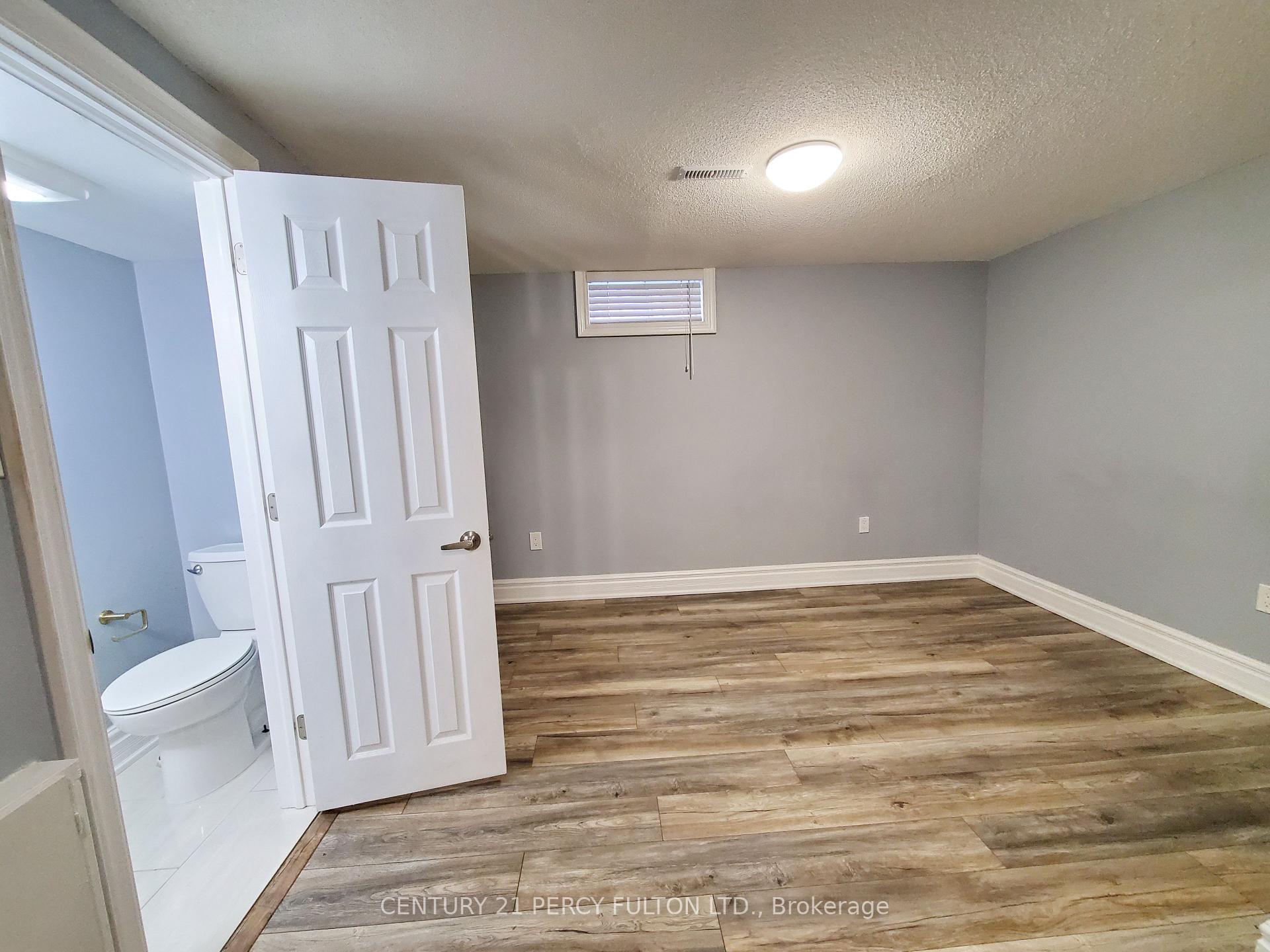 Photo 6 of Unit Bsmt, 53 Elson Street, Markham, Middlefield — HOMEH