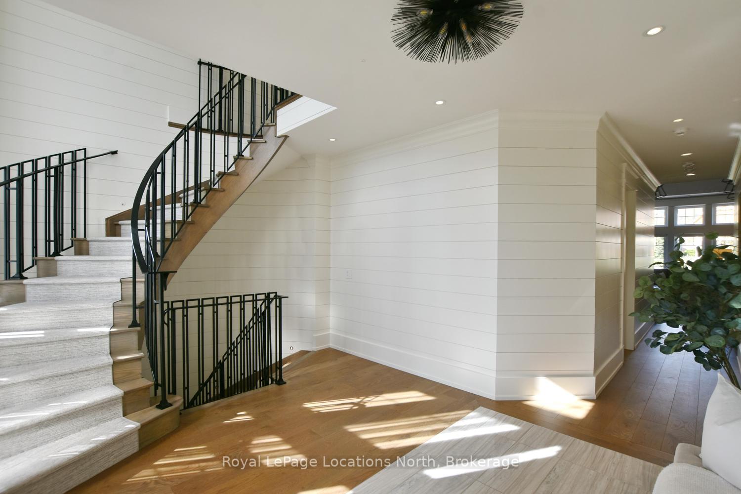 Photo 9 of Unit 902, 277 Jozo Weider Boulevard, Blue Mountains — HOMEH