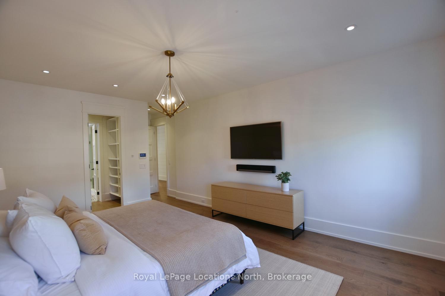 Photo 24 of Unit 902, 277 Jozo Weider Boulevard, Blue Mountains — HOMEH