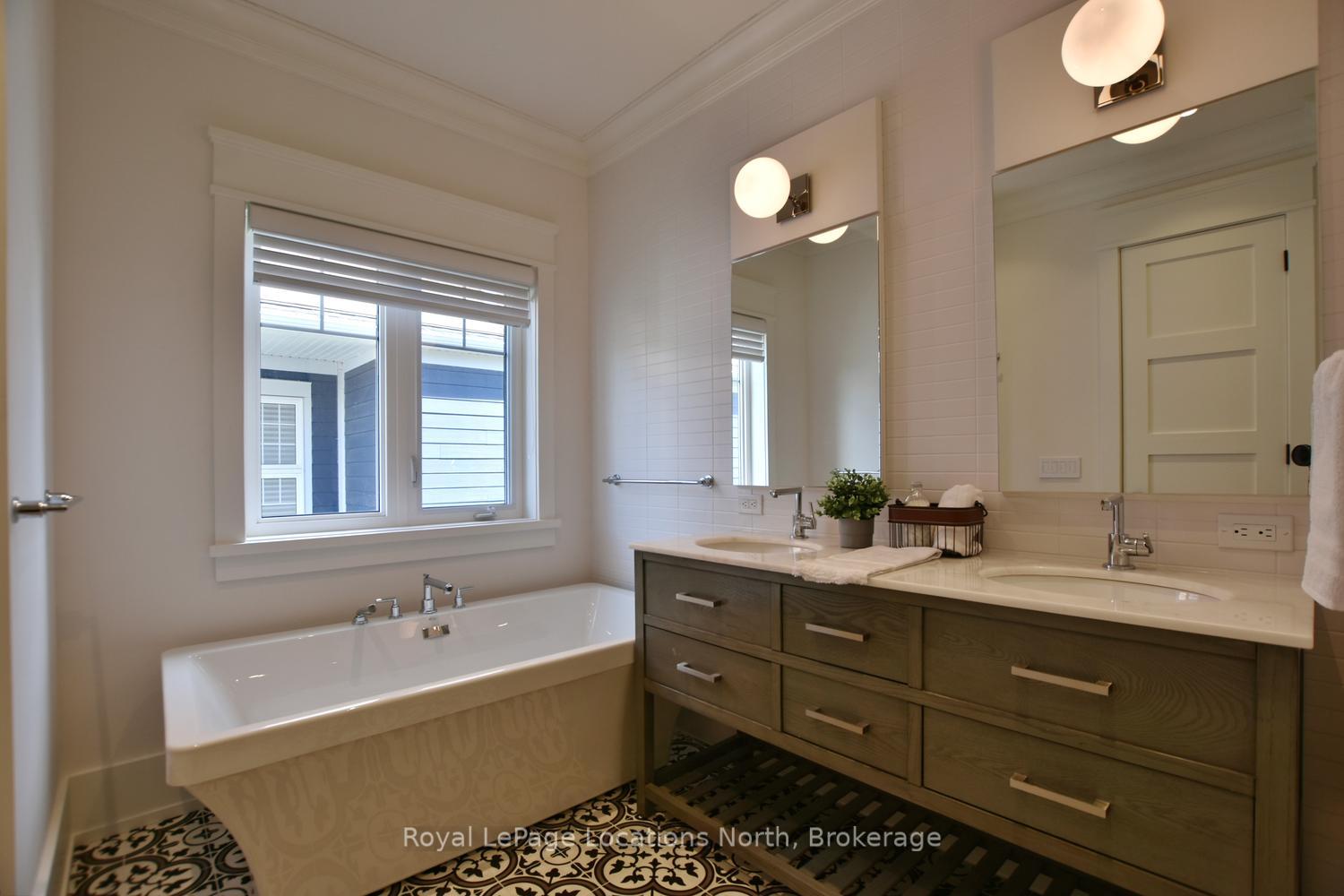 Photo 27 of Unit 902, 277 Jozo Weider Boulevard, Blue Mountains — HOMEH
