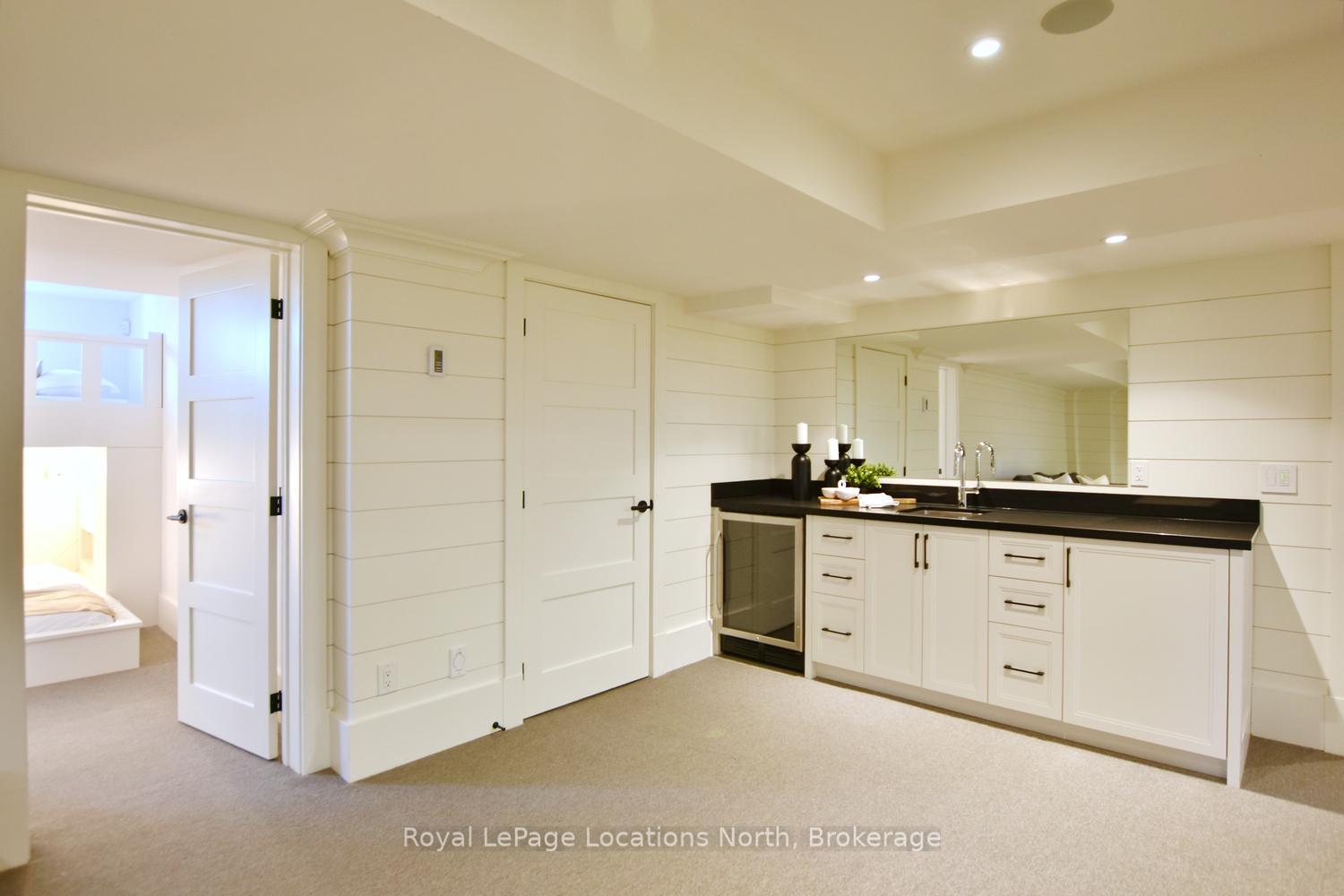 Photo 42 of Unit 902, 277 Jozo Weider Boulevard, Blue Mountains — HOMEH