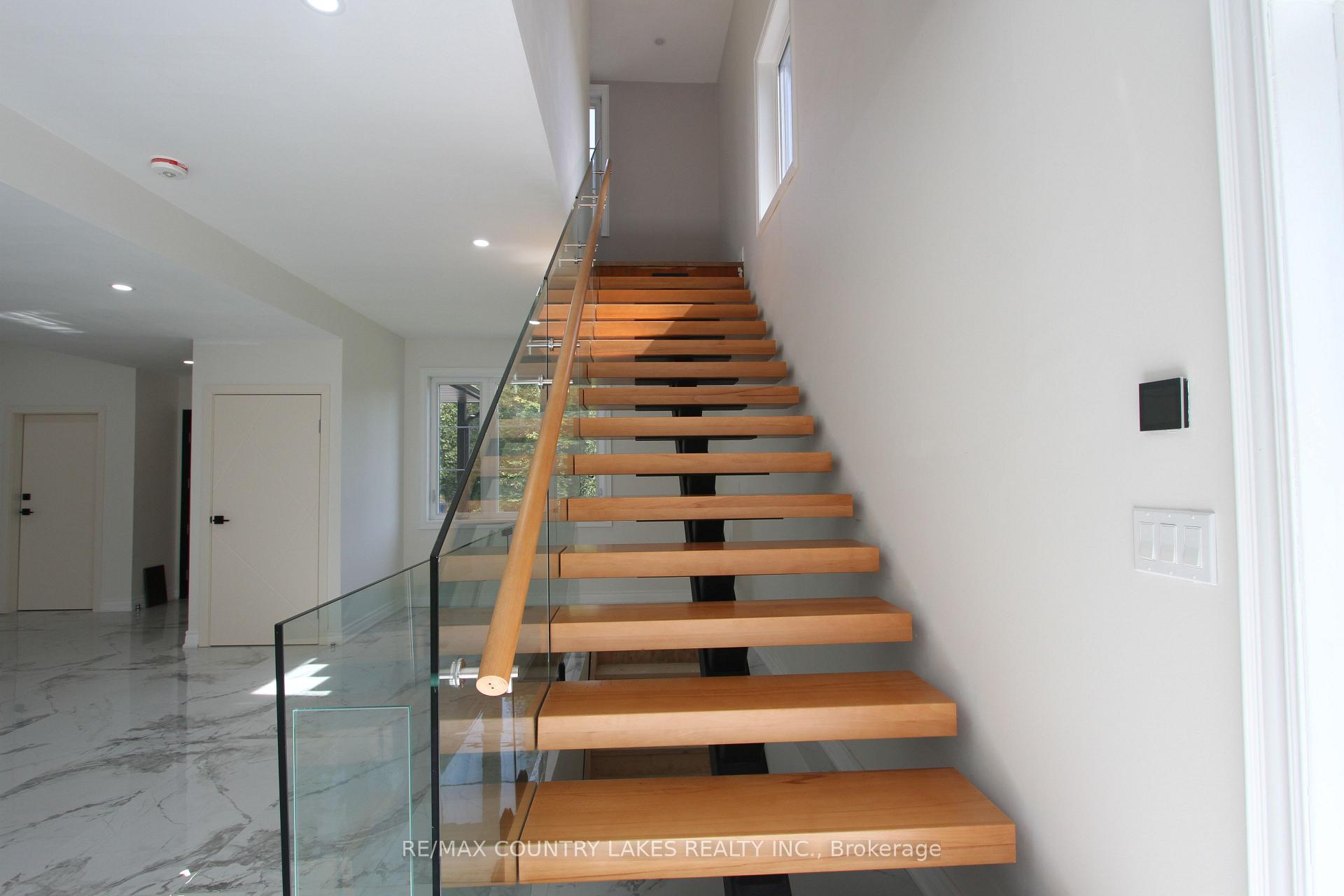 Photo 25 of 445 Martin's Road, Kawartha Lakes, Verulam — HOMEH