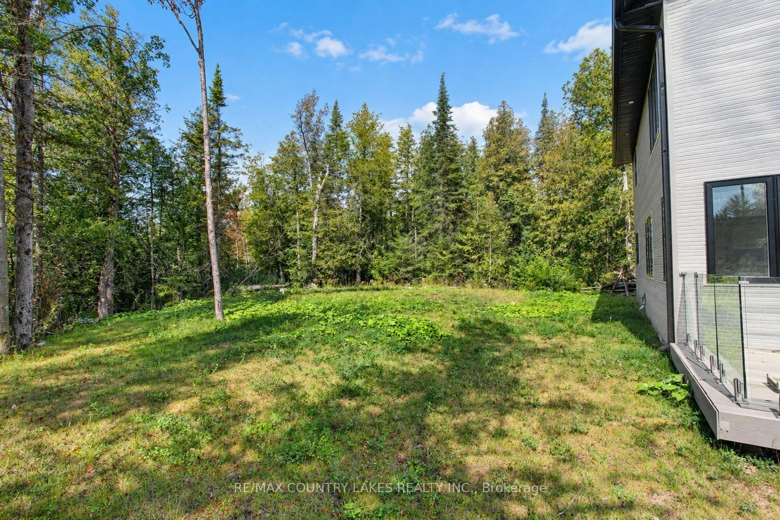 Photo 8 of 445 Martin's Road, Kawartha Lakes, Verulam — HOMEH