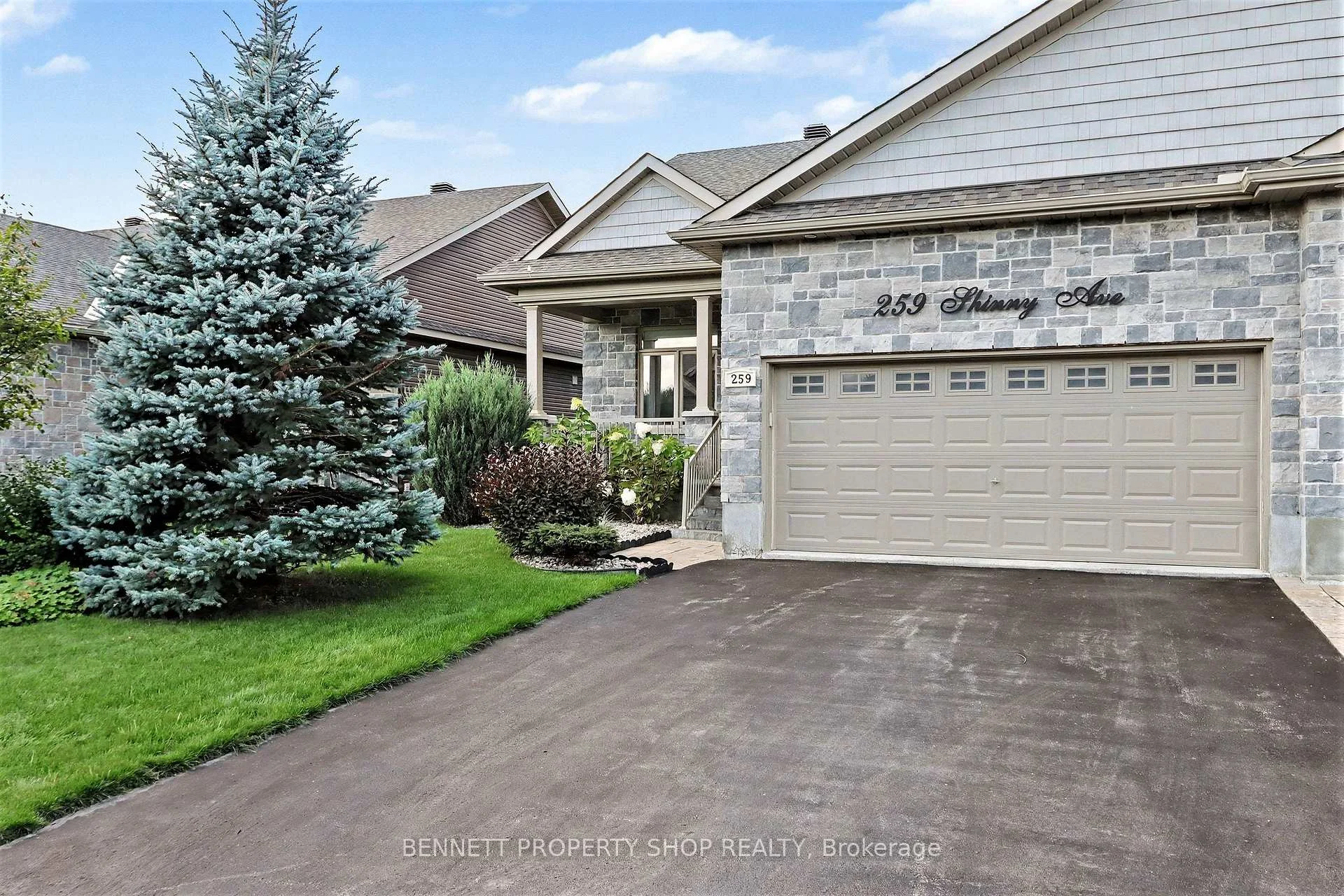 Photo 3 of 259 Shinny Avenue, Ottawa, Kanata - Emerald Meadows/Trailwest — HOMEH