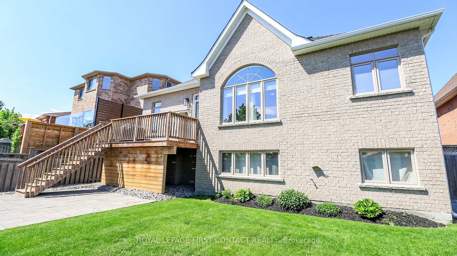 Photo 32 of 33 Tamarack Trail, Barrie, Bayshore — HOMEH