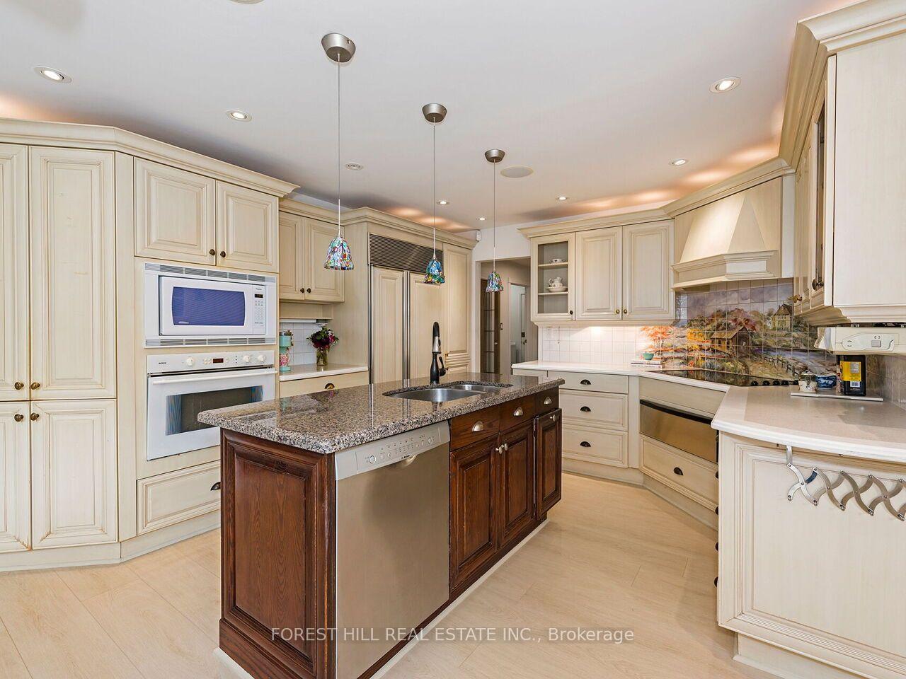 Photo 12 of 6366 Miller's Grove, Mississauga, Meadowvale — HOMEH