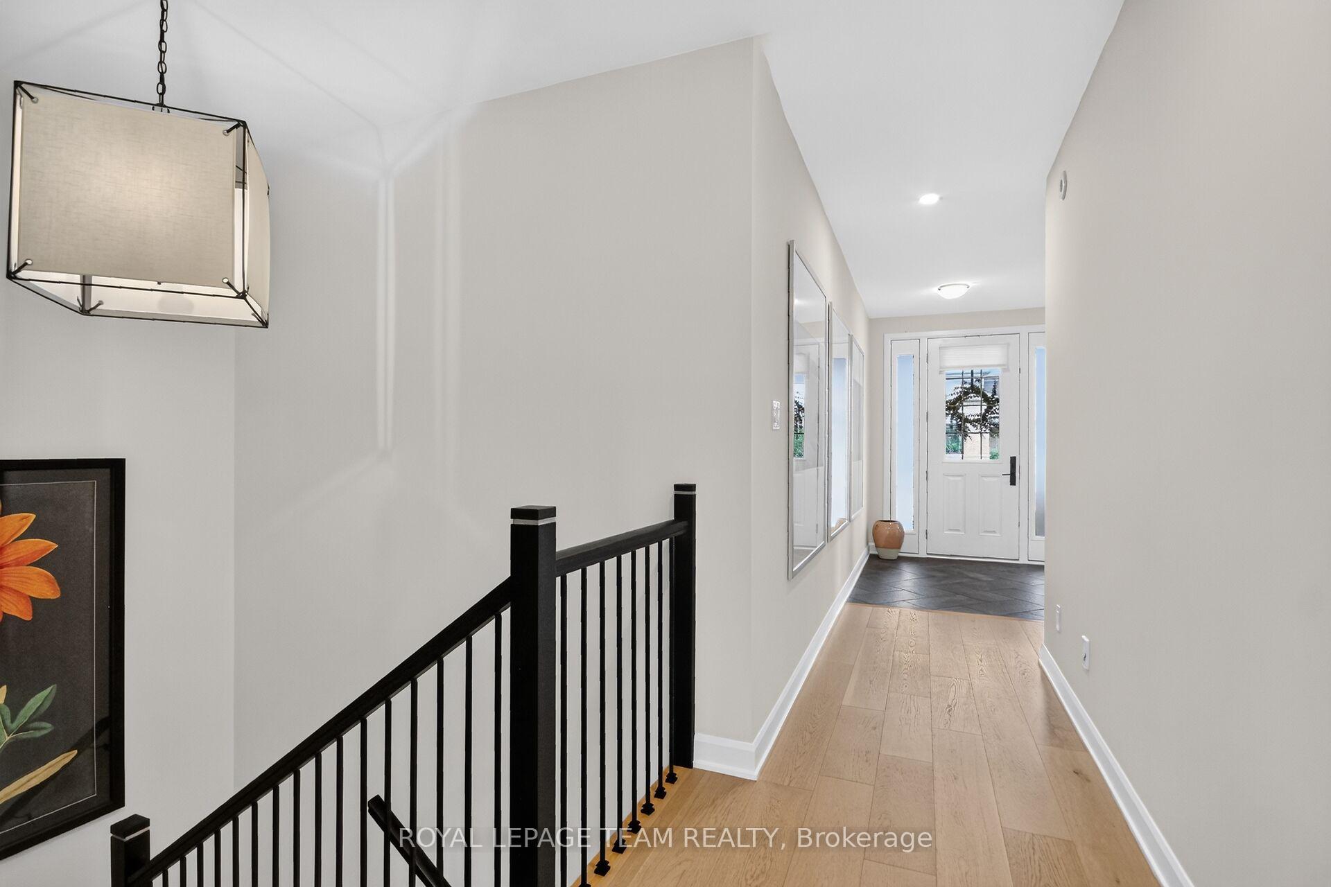Photo 5 of 725 Coast Circle, Ottawa, Mahogany Community — HOMEH