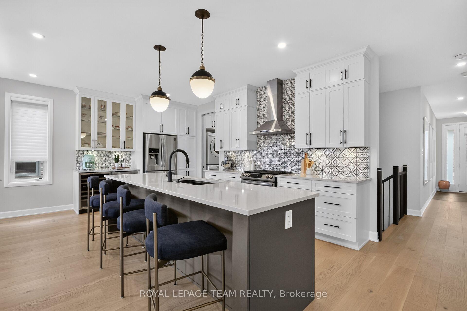 Photo 17 of 725 Coast Circle, Ottawa, Mahogany Community — HOMEH