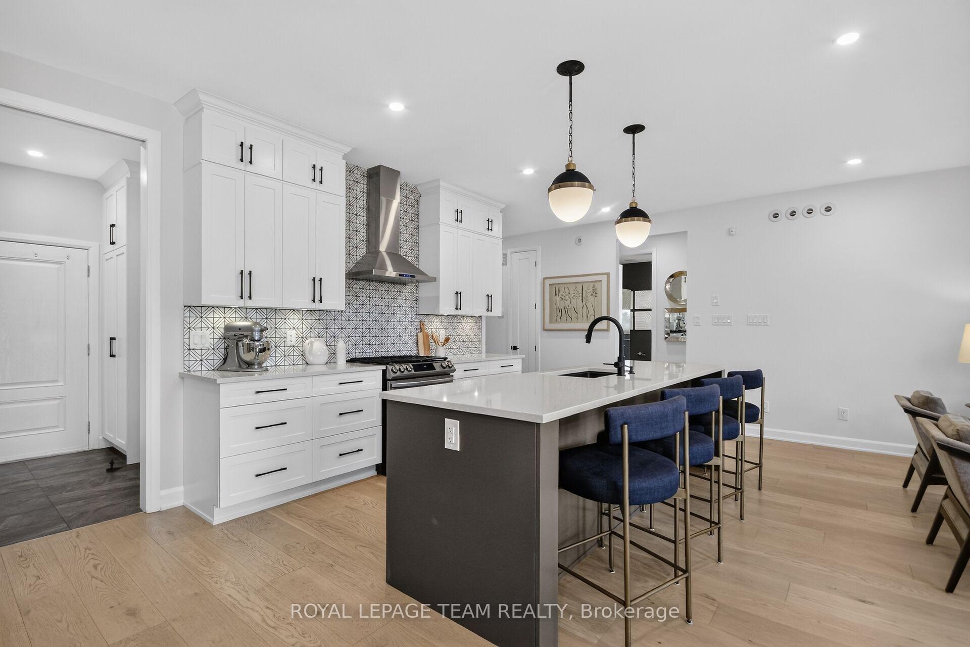 Photo 19 of 725 Coast Circle, Ottawa, Mahogany Community — HOMEH