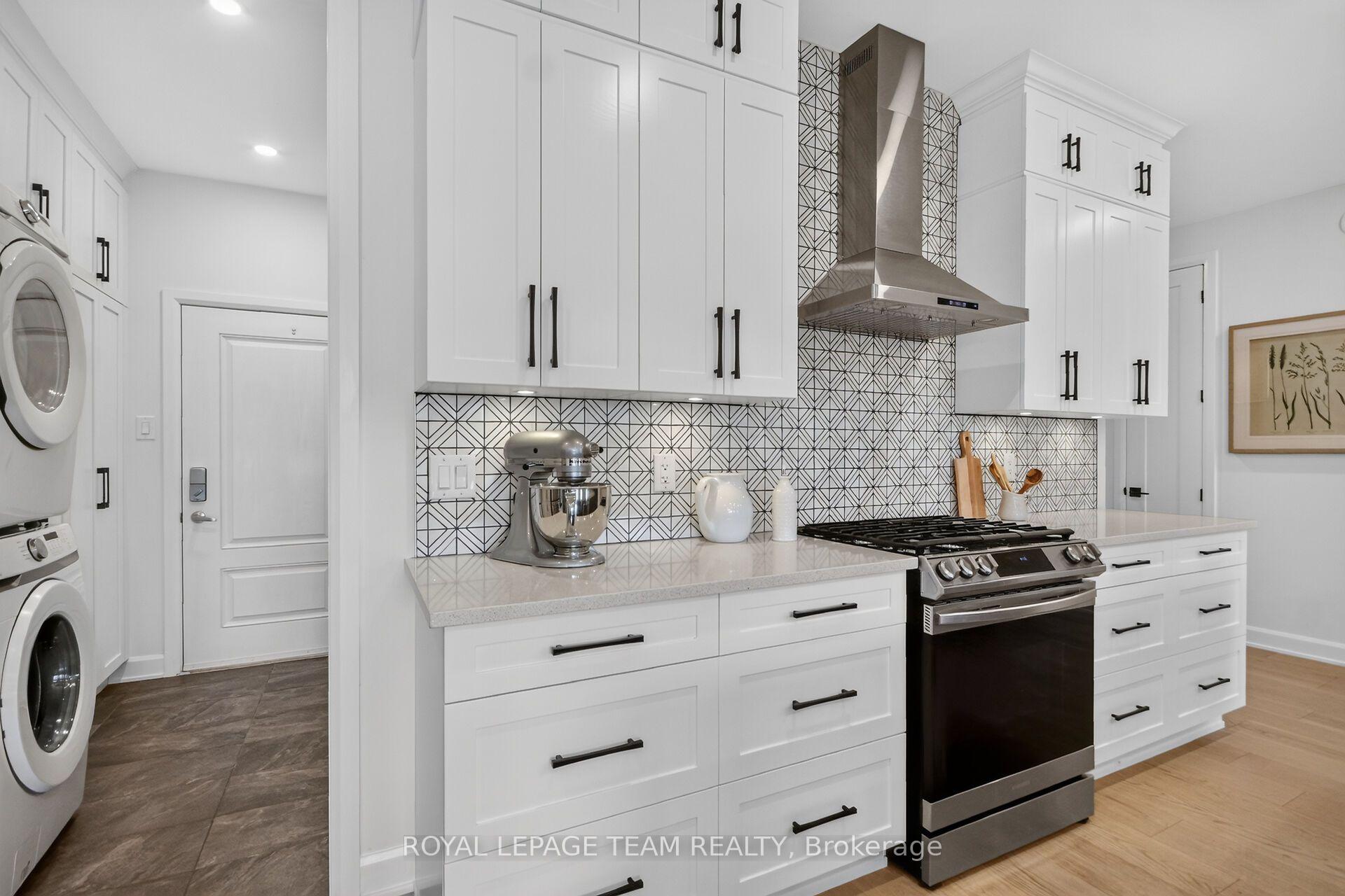 Photo 23 of 725 Coast Circle, Ottawa, Mahogany Community — HOMEH