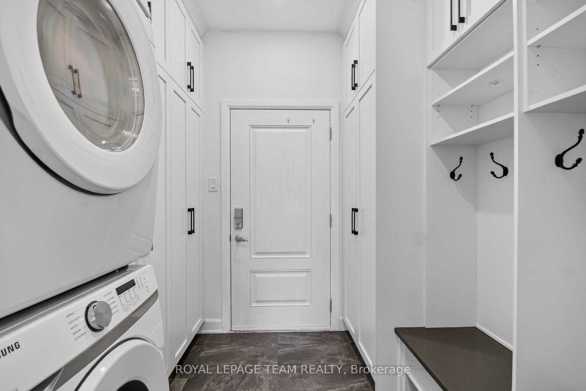 Photo 24 of 725 Coast Circle, Ottawa, Mahogany Community — HOMEH