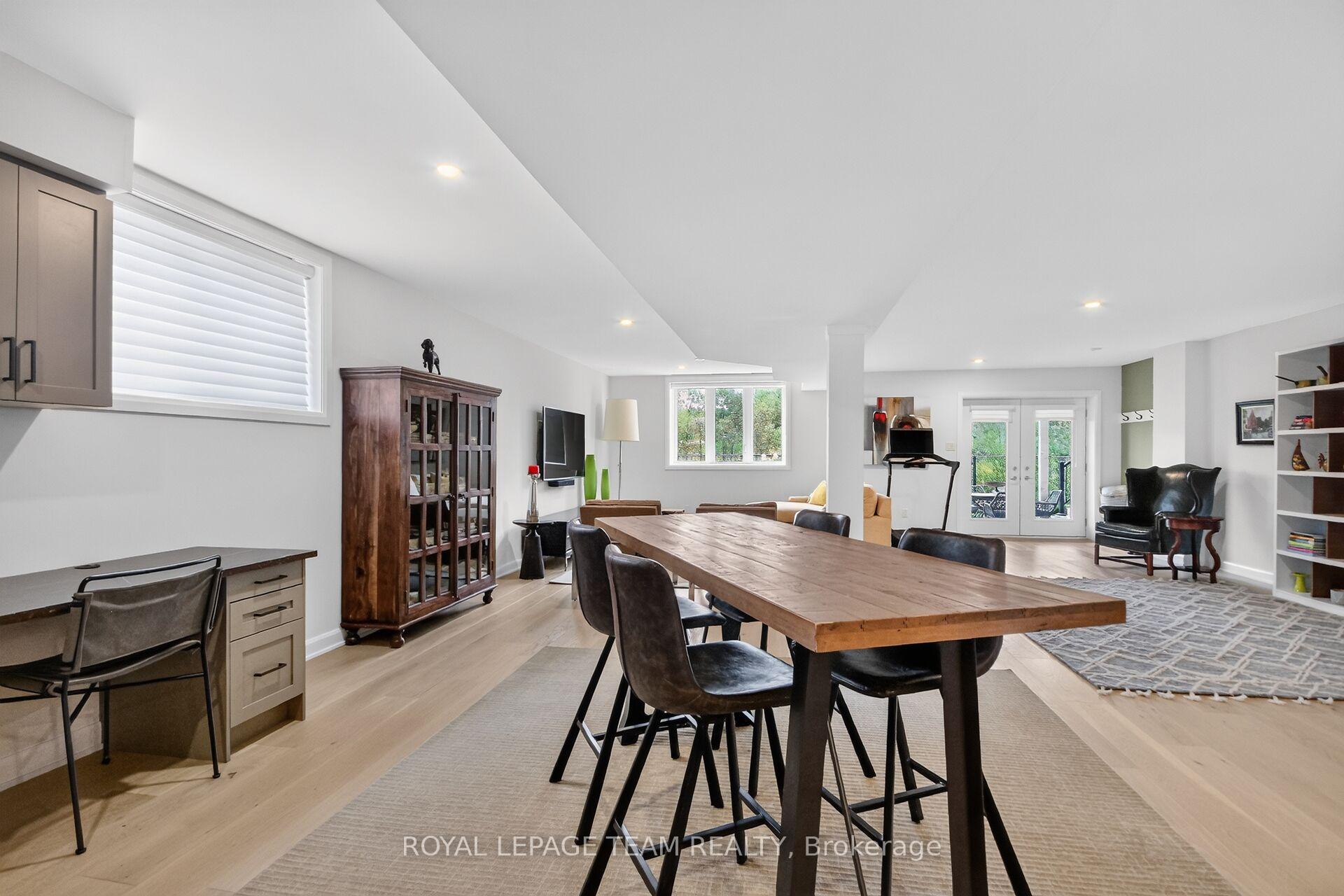 Photo 37 of 725 Coast Circle, Ottawa, Mahogany Community — HOMEH