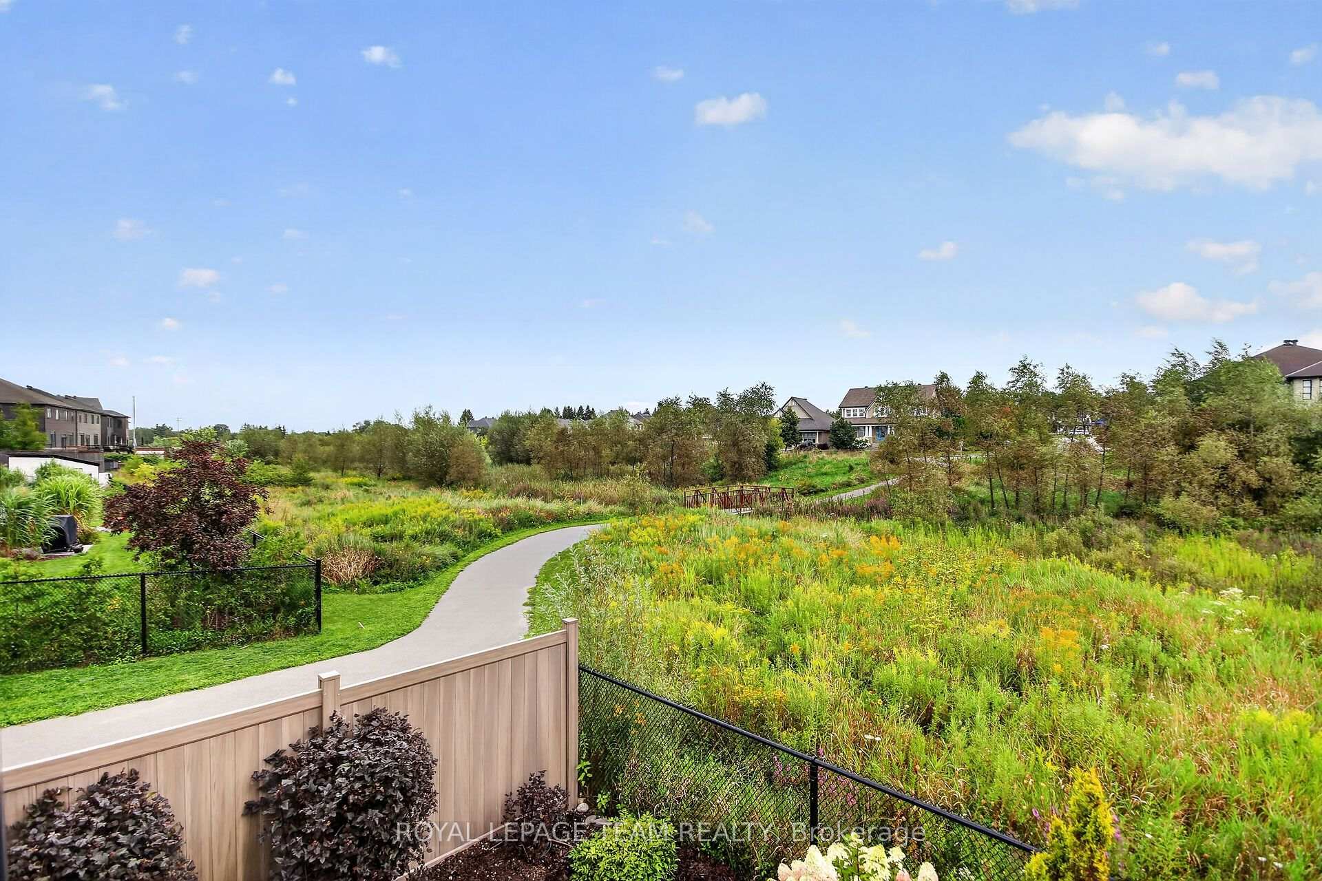 Photo 47 of 725 Coast Circle, Ottawa, Mahogany Community — HOMEH