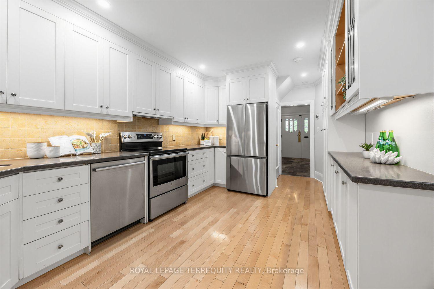 Photo 15 of 81 Stibbard Avenue, Toronto, Mount Pleasant East — HOMEH