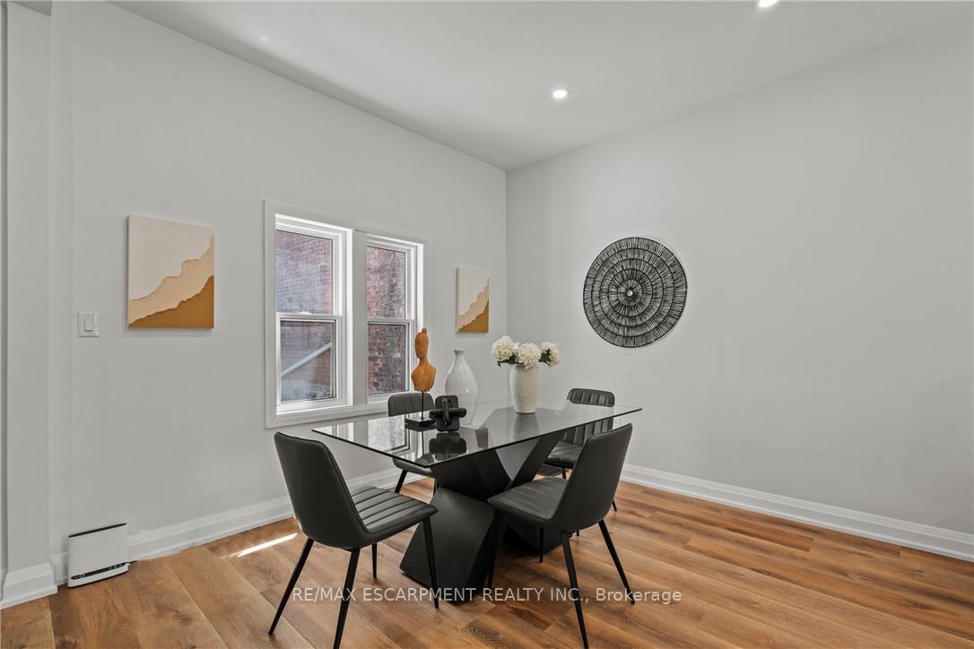 Photo 6 of 192 Victoria Avenue N, Hamilton, Landsdale — HOMEH