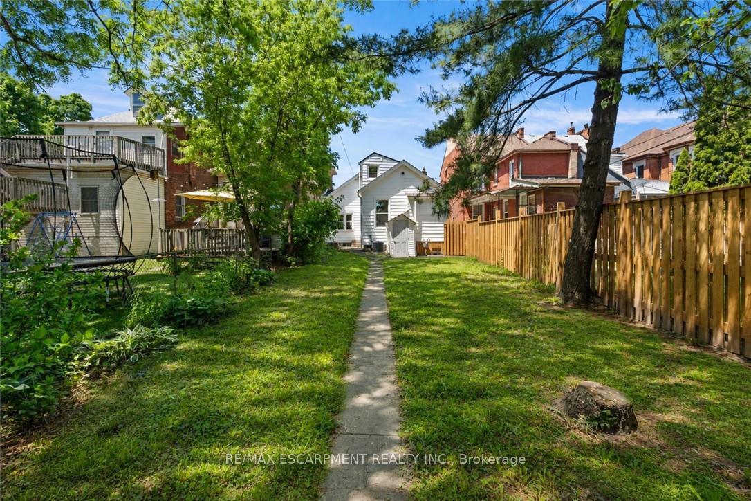 Photo 25 of 192 Victoria Avenue N, Hamilton, Landsdale — HOMEH