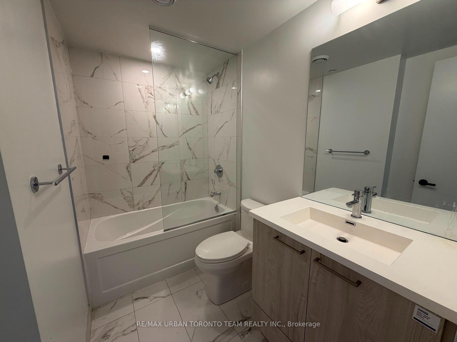 Photo 8 of Unit 1702, 195 Commerce Street, Vaughan, Vaughan Corporate Centre — HOMEH
