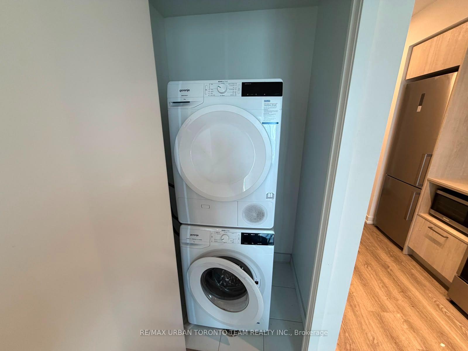 Photo 9 of Unit 1702, 195 Commerce Street, Vaughan, Vaughan Corporate Centre — HOMEH