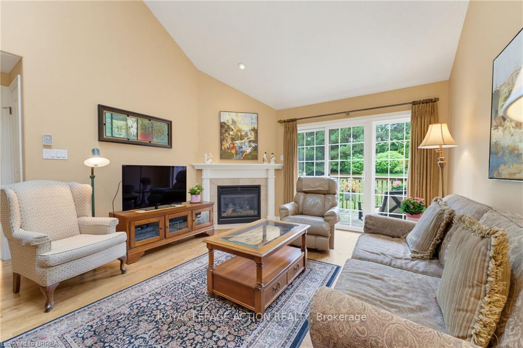 Photo 10 of Unit 21, 655 Park Road N, Brantford, Lynden Hills — HOMEH
