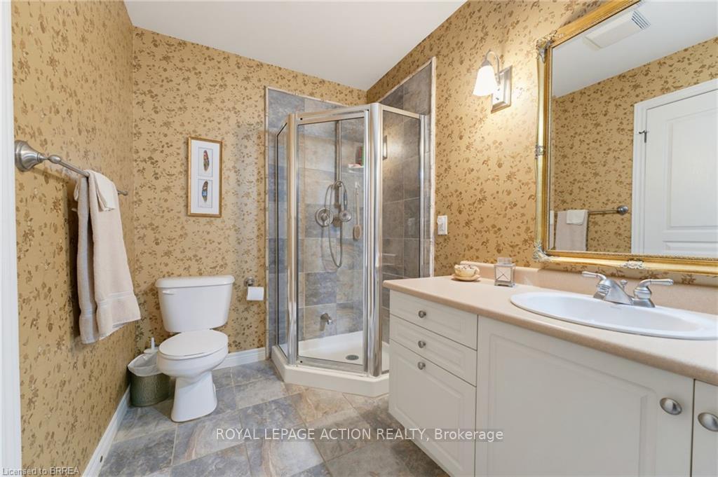 Photo 15 of Unit 21, 655 Park Road N, Brantford, Lynden Hills — HOMEH