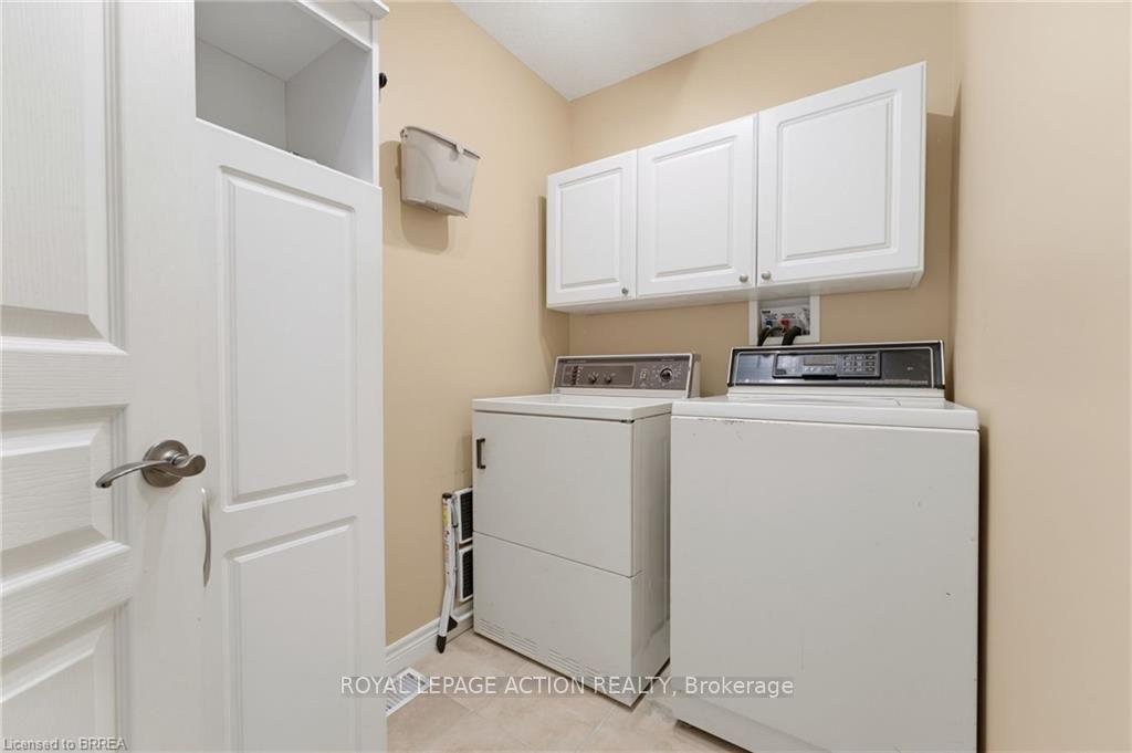 Photo 16 of Unit 21, 655 Park Road N, Brantford, Lynden Hills — HOMEH