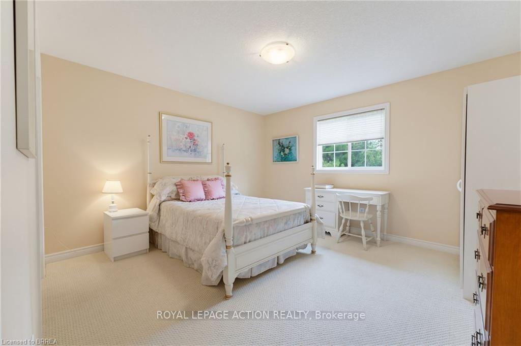 Photo 21 of Unit 21, 655 Park Road N, Brantford, Lynden Hills — HOMEH
