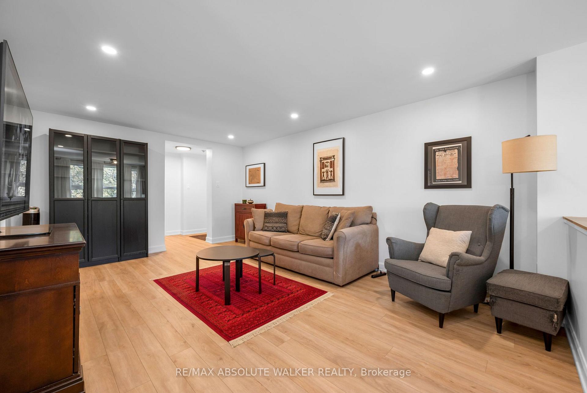 Photo 8 of Unit 309, 1356 Meadowlands Drive E, Ottawa, Borden Farm/Stewart Farm/Carleton Heights/Parkwood Hills — HOMEH
